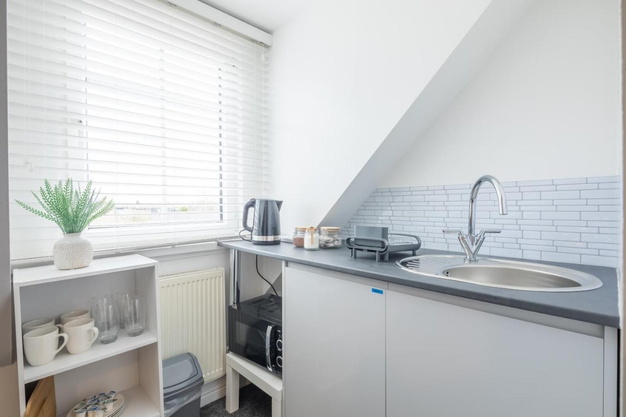 Private Room 7 With Kitchenette By Cb Stays No Minimum Stays Кембридж Экстерьер фото